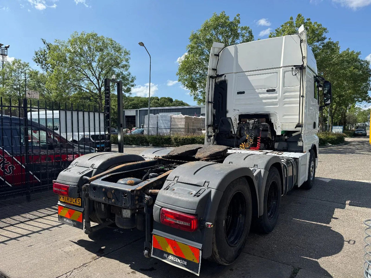 MAN TGX 28.500 6X2 EURO 6 RETARDER DOUBLE AIR - Cabeza tractora: foto 4 MAN TGX 28.500 6X2 EURO 6 RETARDER DOUBLE AIR - Cabeza tractora: foto 4