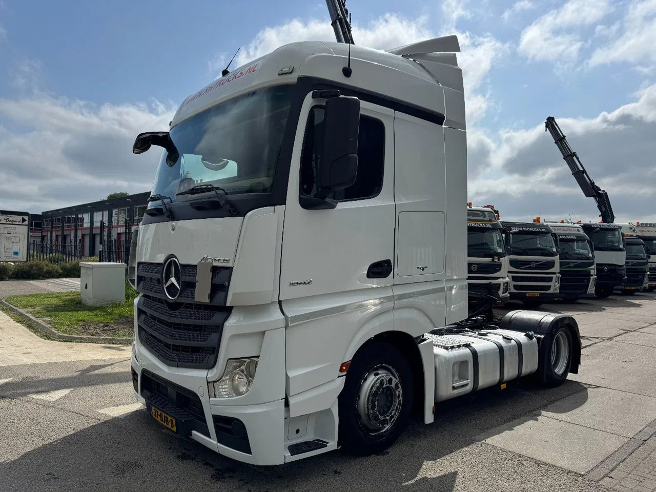 Mercedes-Benz Actros 4X2 - EURO 6 + HEFSCHOTEL + ROCKINGER VAN - Cabeza tractora: foto 1 Mercedes-Benz Actros 4X2 - EURO 6 + HEFSCHOTEL + ROCKINGER VAN - Cabeza tractora: foto 1