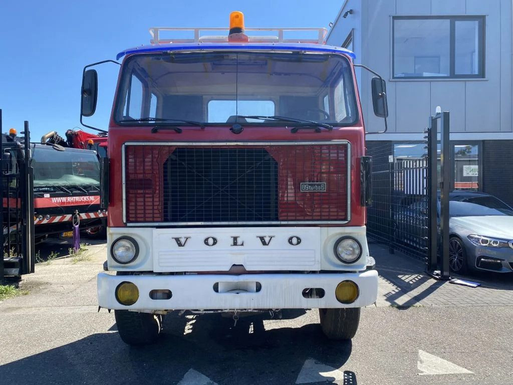Volvo F 89 6X2 - F89TURBO6 - Cabeza tractora: foto 2 Volvo F 89 6X2 - F89TURBO6 - Cabeza tractora: foto 2