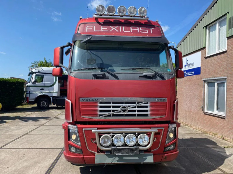 Volvo FH 16.700 FH16-700 8X4 140 TON FULL STEEL - Cabeza tractora: foto 3 Volvo FH 16.700 FH16-700 8X4 140 TON FULL STEEL - Cabeza tractora: foto 3
