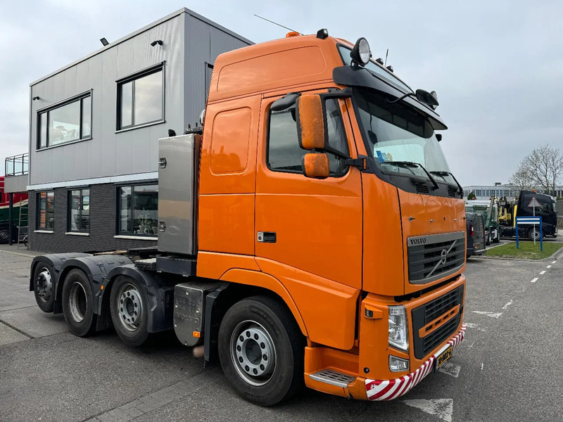 Volvo FH 500 8X2 - EURO 5 + LIFT/STEERING AXLE - Cabeza tractora: foto 3 Volvo FH 500 8X2 - EURO 5 + LIFT/STEERING AXLE - Cabeza tractora: foto 3