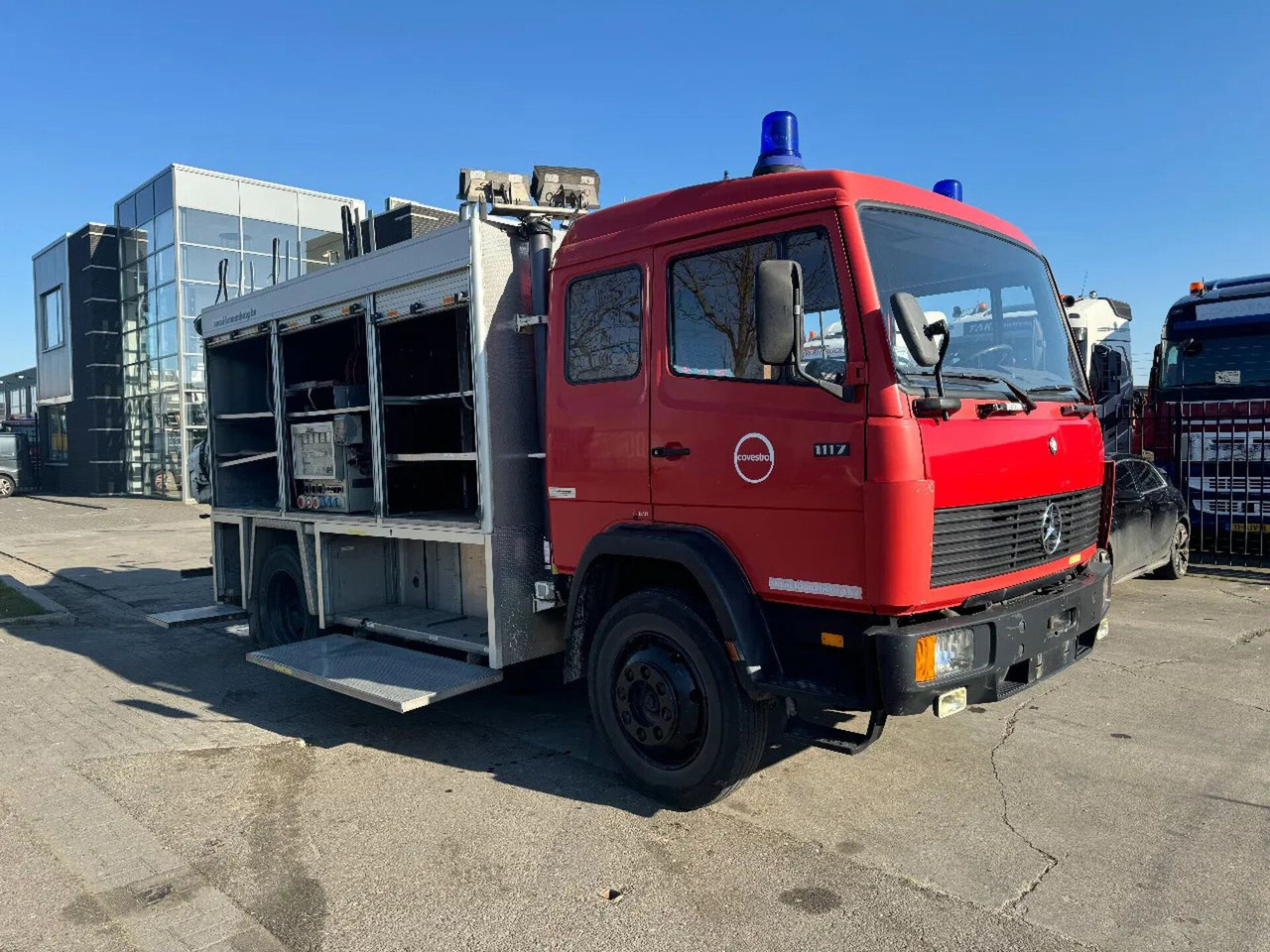 Mercedes-Benz 1117 4X2 FIRE TRUCK HIAB 050A ONLY 105787 KM - Camión, Camión grúa: foto 5 Mercedes-Benz 1117 4X2 FIRE TRUCK HIAB 050A ONLY 105787 KM - Camión, Camión grúa: foto 5