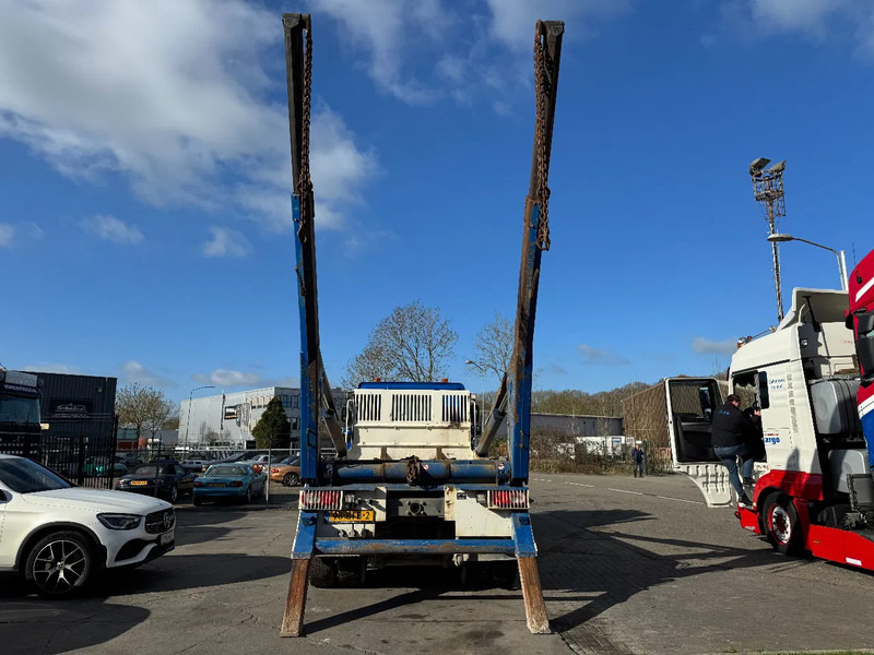 DAF CF 400 6X2 - EURO 6 + VDL P-18 + REMOTE + LIFT AXLE - Camión portacontenedor de cadenas: foto 4 DAF CF 400 6X2 - EURO 6 + VDL P-18 + REMOTE + LIFT AXLE - Camión portacontenedor de cadenas: foto 4