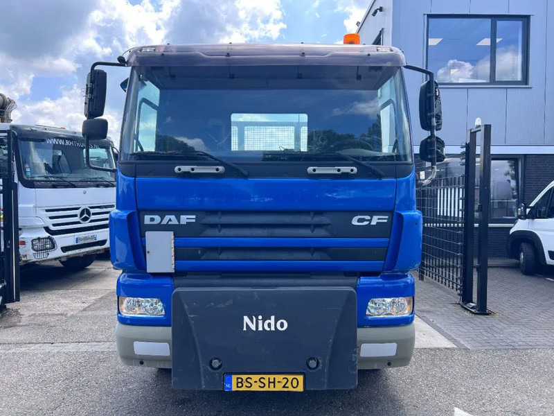 DAF CF 85.360 6X2 EURO 5 HYVA SKIPLOADER + NIDO - Camión portacontenedor de cadenas: foto 2 DAF CF 85.360 6X2 EURO 5 HYVA SKIPLOADER + NIDO - Camión portacontenedor de cadenas: foto 2