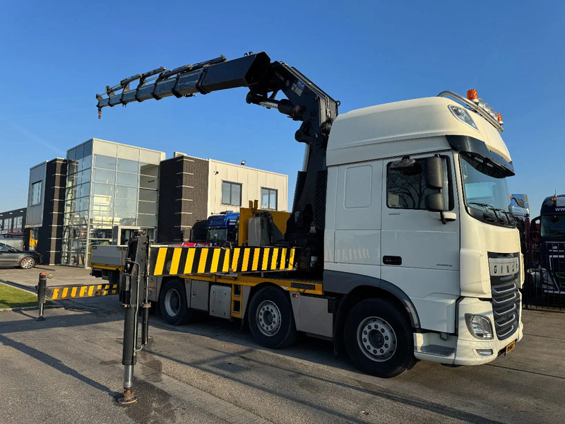 DAF XF 460 8X2 - EURO 6 + HIAB 855 EP-6 + REMOTE + STEERING AXLE - Camión caja abierta, Camión grúa: foto 2 DAF XF 460 8X2 - EURO 6 + HIAB 855 EP-6 + REMOTE + STEERING AXLE - Camión caja abierta, Camión grúa: foto 2