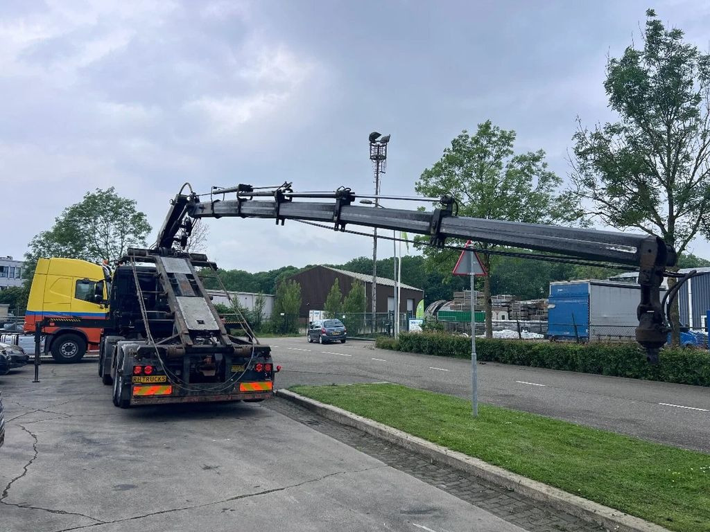 MAN TGS 35.440 8X2-4 + HIAB 220C-5 REMOTE + CABLE LI - Camión con equipo de cable, Camión grúa: foto 5 MAN TGS 35.440 8X2-4 + HIAB 220C-5 REMOTE + CABLE LI - Camión con equipo de cable, Camión grúa: foto 5
