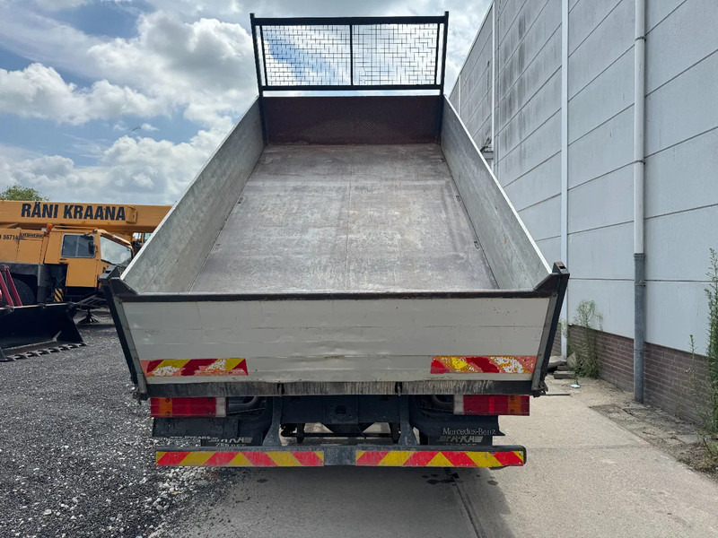 Mercedes-Benz Atego 815 4X2 3 WAY KIPPER FULL STEEL MANUAL GEAR - Camión volquete: foto 4 Mercedes-Benz Atego 815 4X2 3 WAY KIPPER FULL STEEL MANUAL GEAR - Camión volquete: foto 4