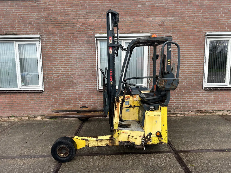Moffett M4 25.3 2,5 TON SIDESHIFT DIESEL MEENEEMHEFTRUCK - Carretilla elevadora transportable: foto 3 Moffett M4 25.3 2,5 TON SIDESHIFT DIESEL MEENEEMHEFTRUCK - Carretilla elevadora transportable: foto 3