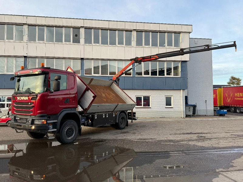 Scania G370 4X4 EURO 6 + 3-SIDE TIPPER + PALFINGER PK9002 + REMOTE - Camión grúa: foto 2 Scania G370 4X4 EURO 6 + 3-SIDE TIPPER + PALFINGER PK9002 + REMOTE - Camión grúa: foto 2