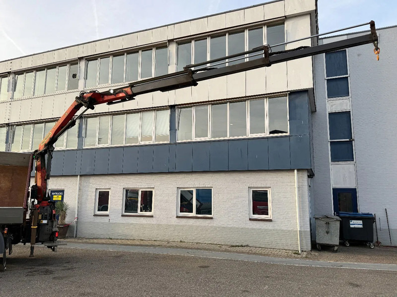 Scania G370 4X4 EURO 6 + 3-SIDE TIPPER + PALFINGER PK9002 + REMOTE - Camión grúa: foto 4 Scania G370 4X4 EURO 6 + 3-SIDE TIPPER + PALFINGER PK9002 + REMOTE - Camión grúa: foto 4