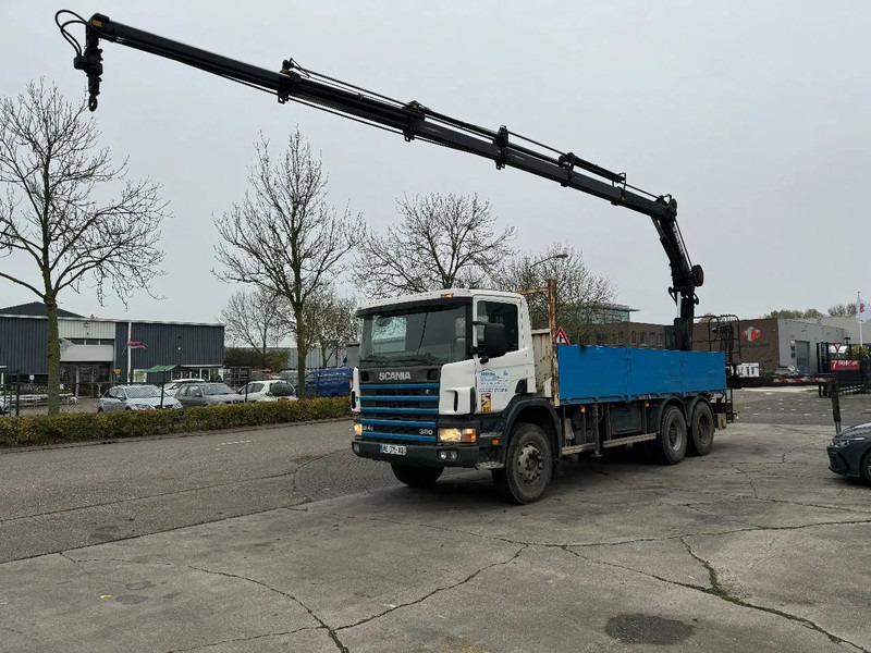Scania P124-360 6X4 EURO 2 HIAB 200 C-5 ALL 2000 - Camión grúa: foto 2 Scania P124-360 6X4 EURO 2 HIAB 200 C-5 ALL 2000 - Camión grúa: foto 2