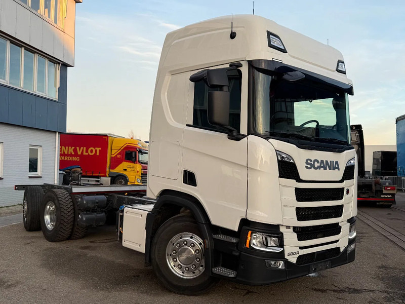 Scania R500 NGS 6X2 - ONLY 205.204 KM + STEERING & LIFTING AXLE - Camión chasis: foto 3 Scania R500 NGS 6X2 - ONLY 205.204 KM + STEERING & LIFTING AXLE - Camión chasis: foto 3
