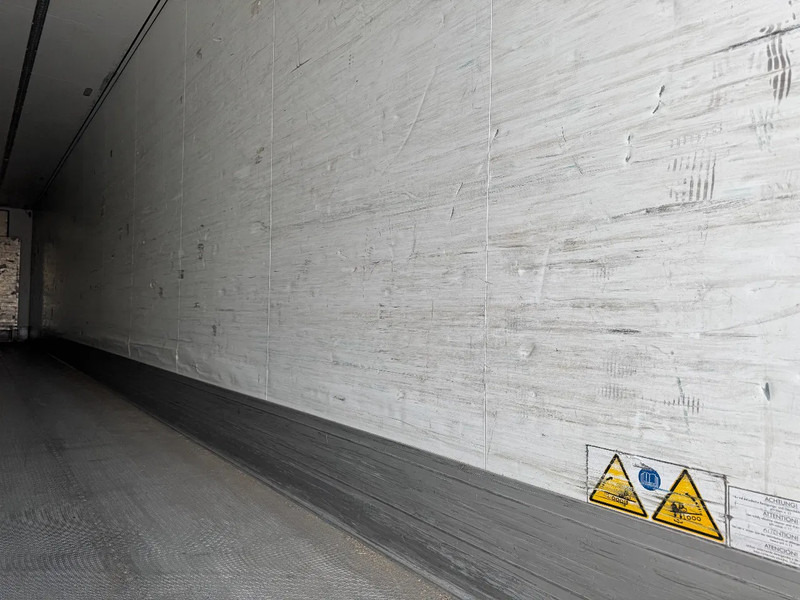 Semirremolque frigorífico Schmitz Cargobull SKO 24 + THERMO KING SLX 300 D/E TÜV TILL 02-2026: foto 13