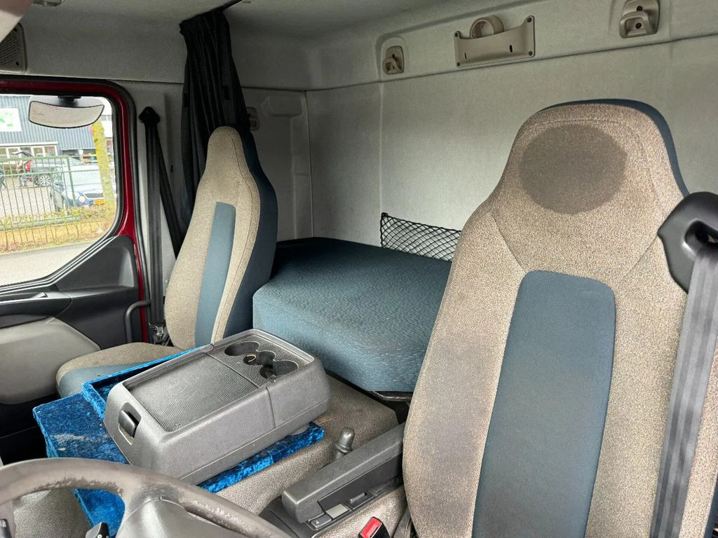Camión caja cerrada Volvo FE 280 4X2 BOX DHOLLANDIA LIFT TÜV TILL 01-2026: foto 13