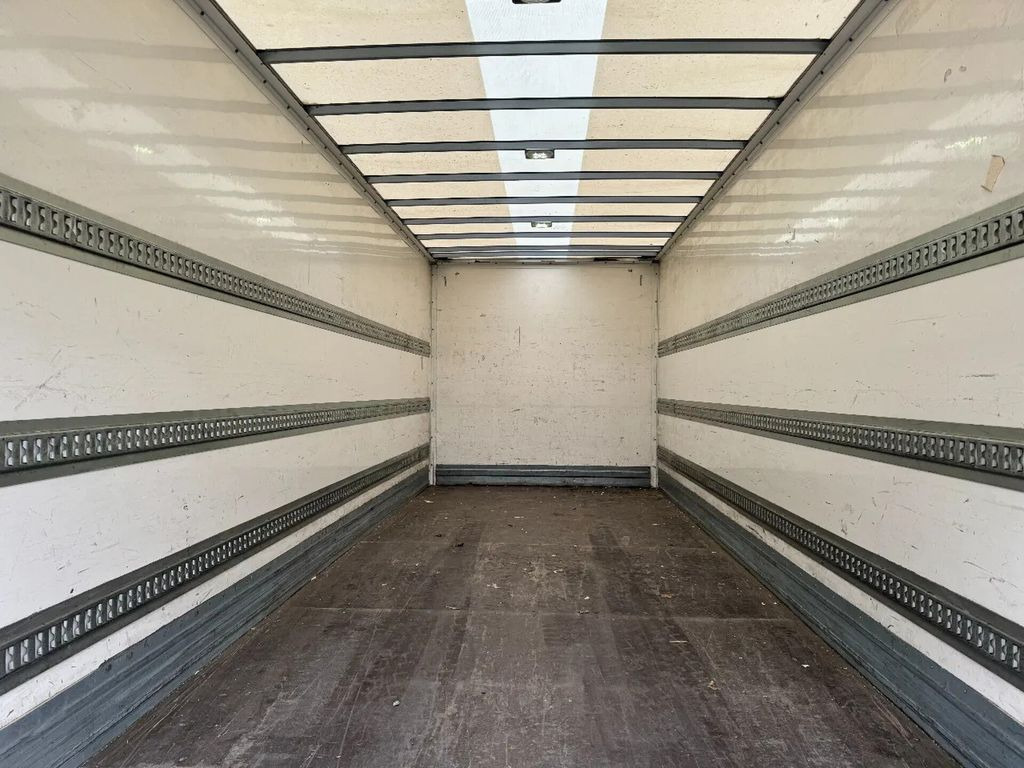 Camión caja cerrada Volvo FE 280 4X2 BOX DHOLLANDIA LIFT TÜV TILL 01-2026: foto 8