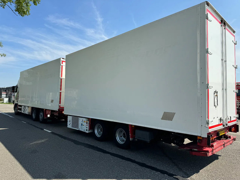 Volvo FH 12.420 6X2 - EURO 3 + HANGER NETAM-FRUEHAUF + THERMOKING + DHOLLANDIA LIFT - Camión frigorífico: foto 4 Volvo FH 12.420 6X2 - EURO 3 + HANGER NETAM-FRUEHAUF + THERMOKING + DHOLLANDIA LIFT - Camión frigorífico: foto 4