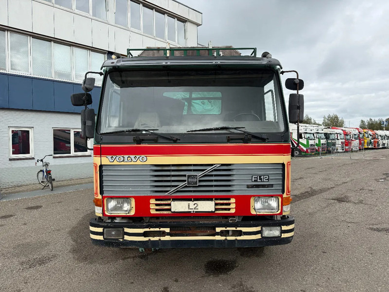 Volvo FL 12.420 6X2 MANUAL GEAR / FULL STEEL SUSP. / 10 TYRES / HUB REDUCT. + CABLELIFT TIPPER + CONTAINER FLATBED - Camión con equipo de cable: foto 2 Volvo FL 12.420 6X2 MANUAL GEAR / FULL STEEL SUSP. / 10 TYRES / HUB REDUCT. + CABLELIFT TIPPER + CONTAINER FLATBED - Camión con equipo de cable: foto 2
