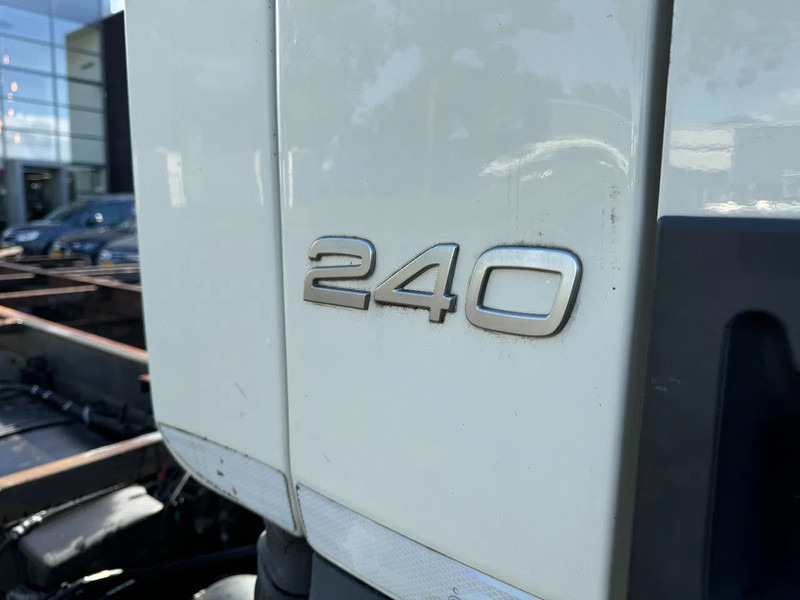 Volvo FL 240 4X2 - EURO 5 CHASSIS - Camión chasis: foto 5 Volvo FL 240 4X2 - EURO 5 CHASSIS - Camión chasis: foto 5