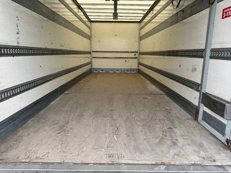 Camión caja cerrada Volvo FL 250 4X2 - EURO 6 + DHOLLANDIA LIFT + TÜV 05-2026: foto 12