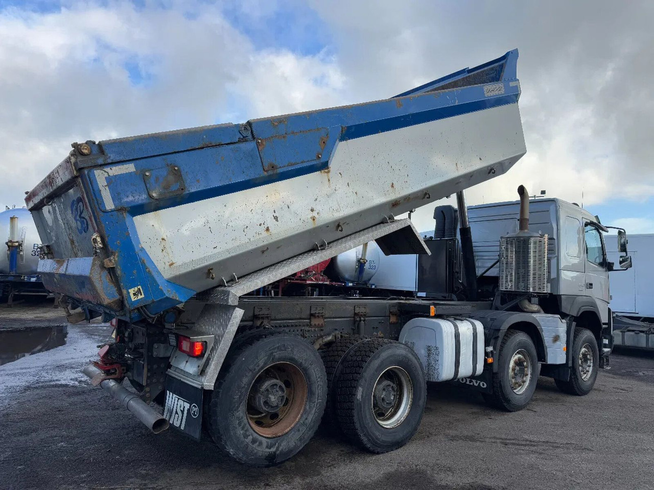Volvo FMX 540 8X4 - EURO 6 + KIPPER + LIFTING AXLE Volvo FMX 540 8X4 - EURO 6 + KIPPER + LIFTING AXLE - Camión volquete: foto 4 Volvo FMX 540 8X4 - EURO 6 + KIPPER + LIFTING AXLE Volvo FMX 540 8X4 - EURO 6 + KIPPER + LIFTING AXLE - Camión volquete: foto 4