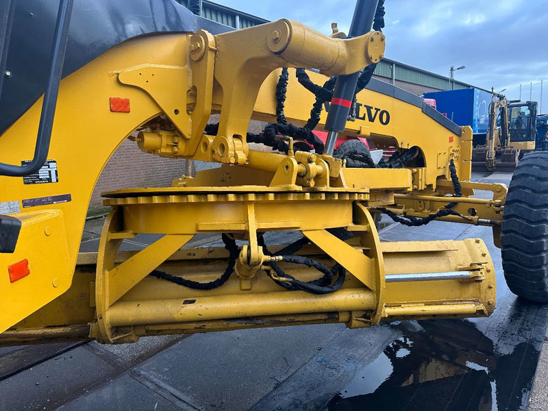 Grader Volvo G 930: foto 8 Grader Volvo G 930: foto 8