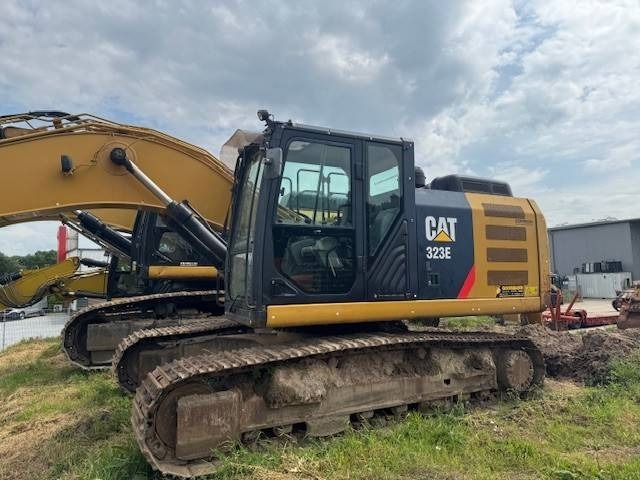 CAT 323 E - Excavadora de cadenas: foto 1 CAT 323 E - Excavadora de cadenas: foto 1