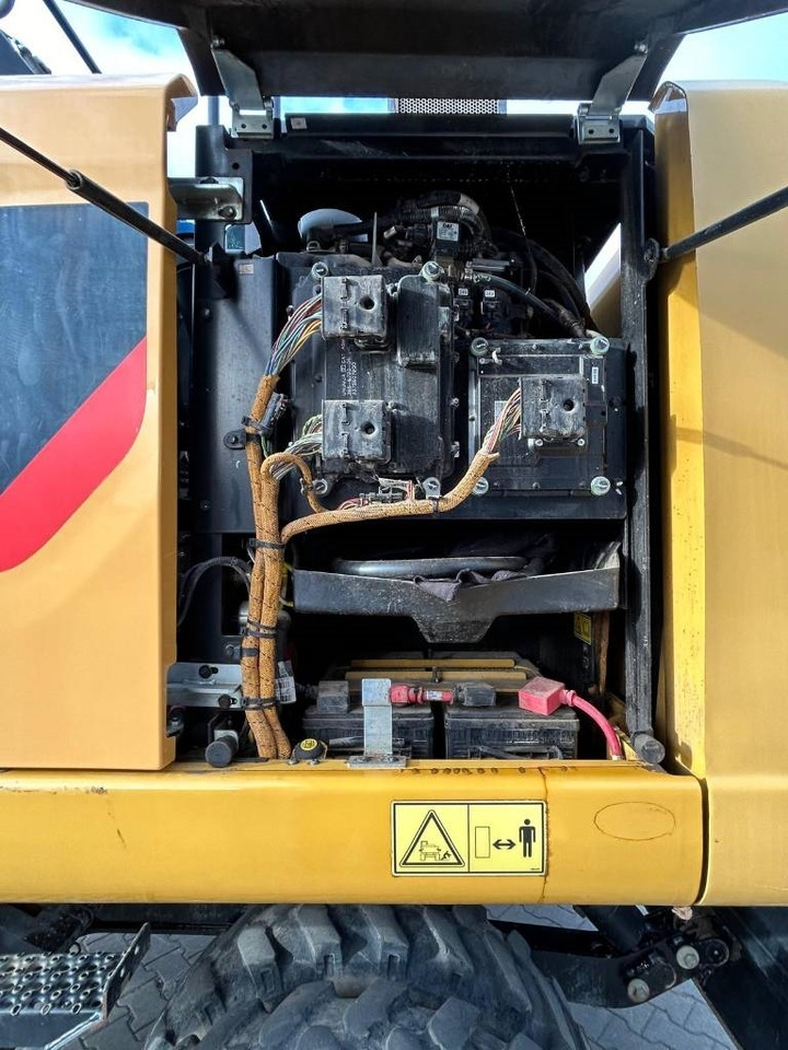 CAT M 318 F - Excavadora de ruedas: foto 4 CAT M 318 F - Excavadora de ruedas: foto 4