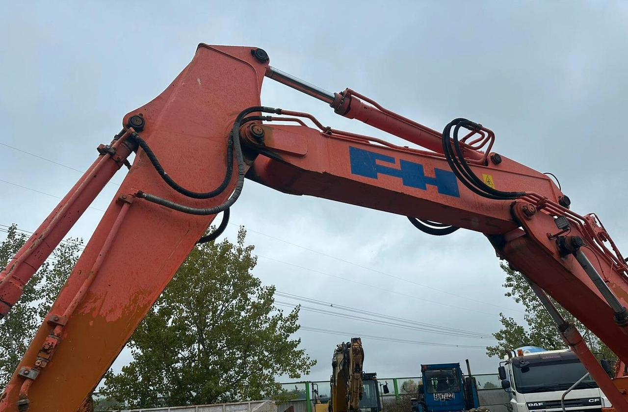 Escavatore cingolato Fiat-Hitachi ex 215 - Excavadora de cadenas: foto 3 Escavatore cingolato Fiat-Hitachi ex 215 - Excavadora de cadenas: foto 3