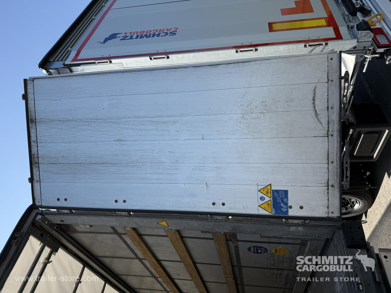 SCHMITZ Curtainsider Standard - Semirremolque lona: foto 3 SCHMITZ Curtainsider Standard - Semirremolque lona: foto 3