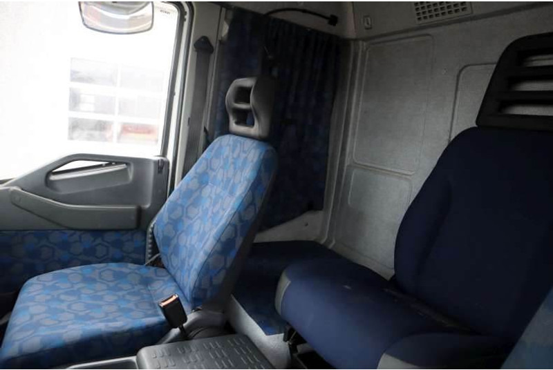Camión caja cerrada Iveco Eurocargo 4X2 Kasse-lift Afhentning: foto 8