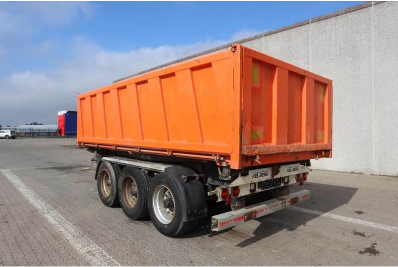 KEL-BERG 3-axle Tippertrailer/Kippanhänger/Tipkærre 14 m³ - Remolque volquete: foto 4 KEL-BERG 3-axle Tippertrailer/Kippanhänger/Tipkærre 14 m³ - Remolque volquete: foto 4