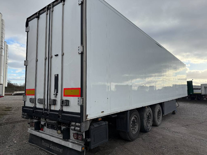 Schmitz Cargobull 3-axle 66pl. Vector1950MT Multitemp/Doppelkammer - Semirremolque frigorífico: foto 4 Schmitz Cargobull 3-axle 66pl. Vector1950MT Multitemp/Doppelkammer - Semirremolque frigorífico: foto 4