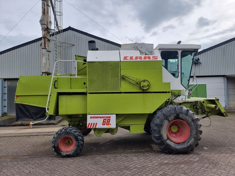 Claas Dominator 68s - Cosechadora de granos: foto 4 Claas Dominator 68s - Cosechadora de granos: foto 4