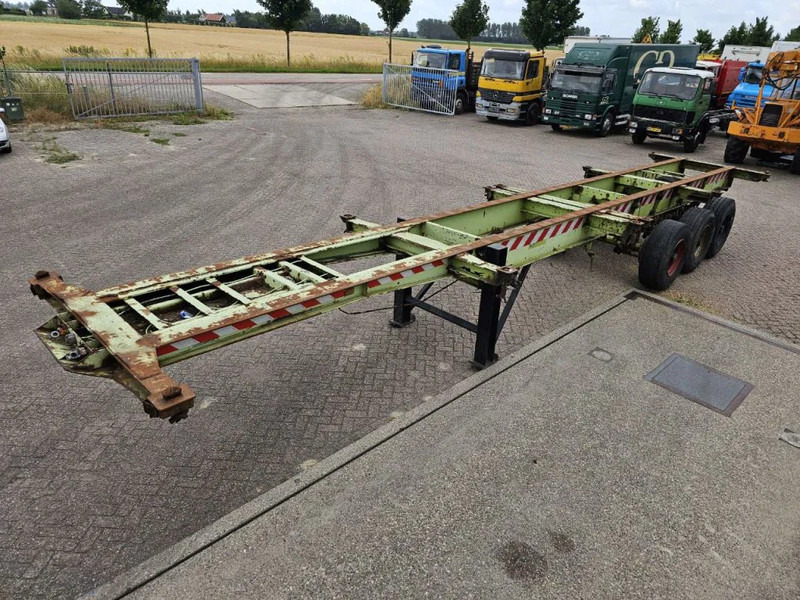 Fruehauf Steelspring - Drumbrakes - Semirremolque portacontenedore/ Intercambiable: foto 1 Fruehauf Steelspring - Drumbrakes - Semirremolque portacontenedore/ Intercambiable: foto 1