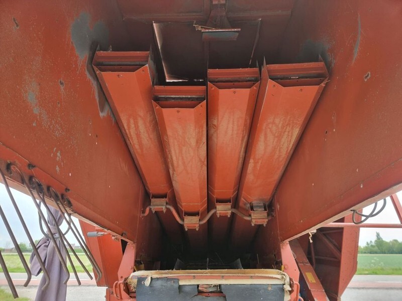 Cosechadora de granos Laverda 3500: foto 18