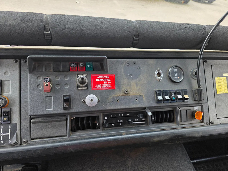 Camión de bomberos Renault Midliner 210 M210 - 40BCA230: foto 12 Camión de bomberos Renault Midliner 210 M210 - 40BCA230: foto 12