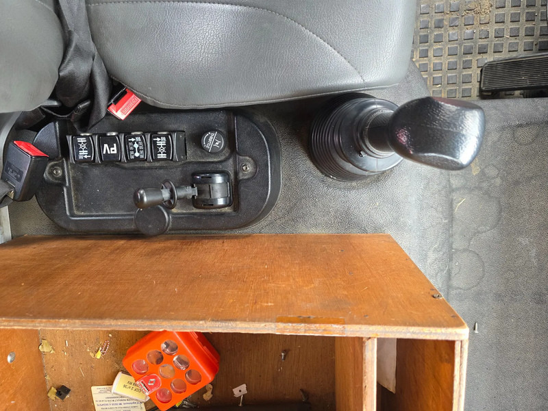 Camión de bomberos Renault Midliner 210 M210 - 40BCA230: foto 13 Camión de bomberos Renault Midliner 210 M210 - 40BCA230: foto 13