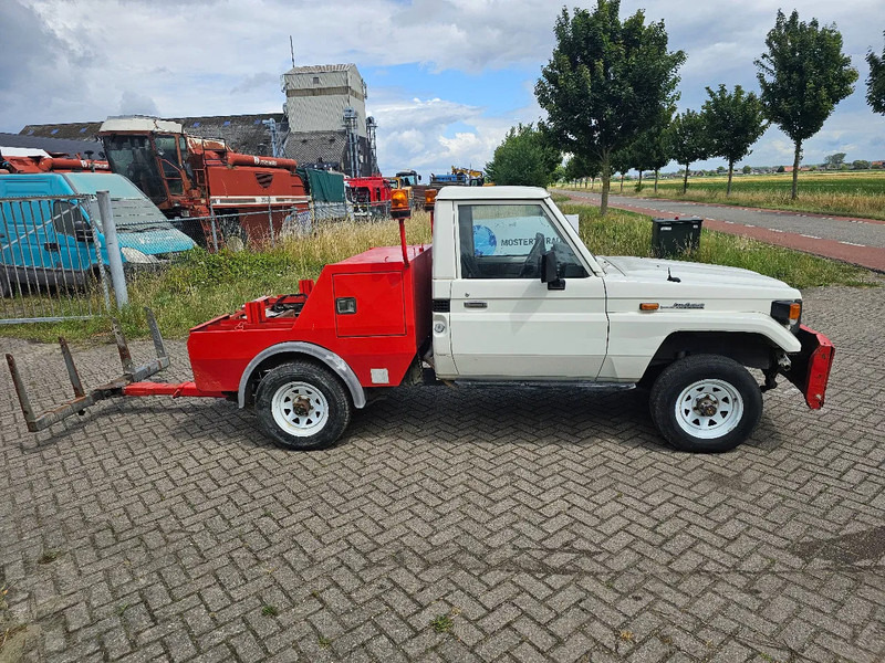 Toyota Land Cruiser LB71MOD - Coche: foto 4 Toyota Land Cruiser LB71MOD - Coche: foto 4