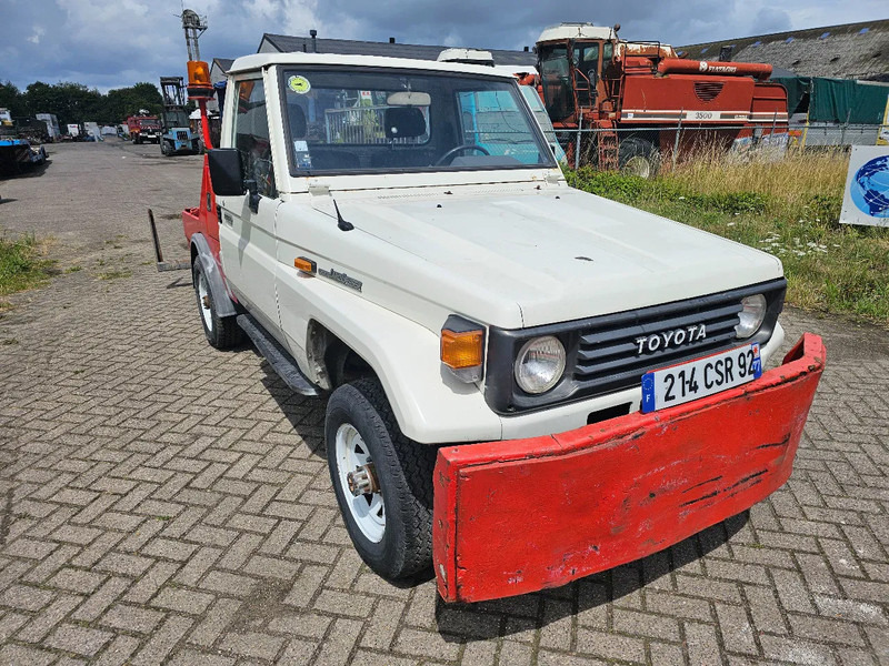 Toyota Land Cruiser LB71MOD - Coche: foto 3 Toyota Land Cruiser LB71MOD - Coche: foto 3