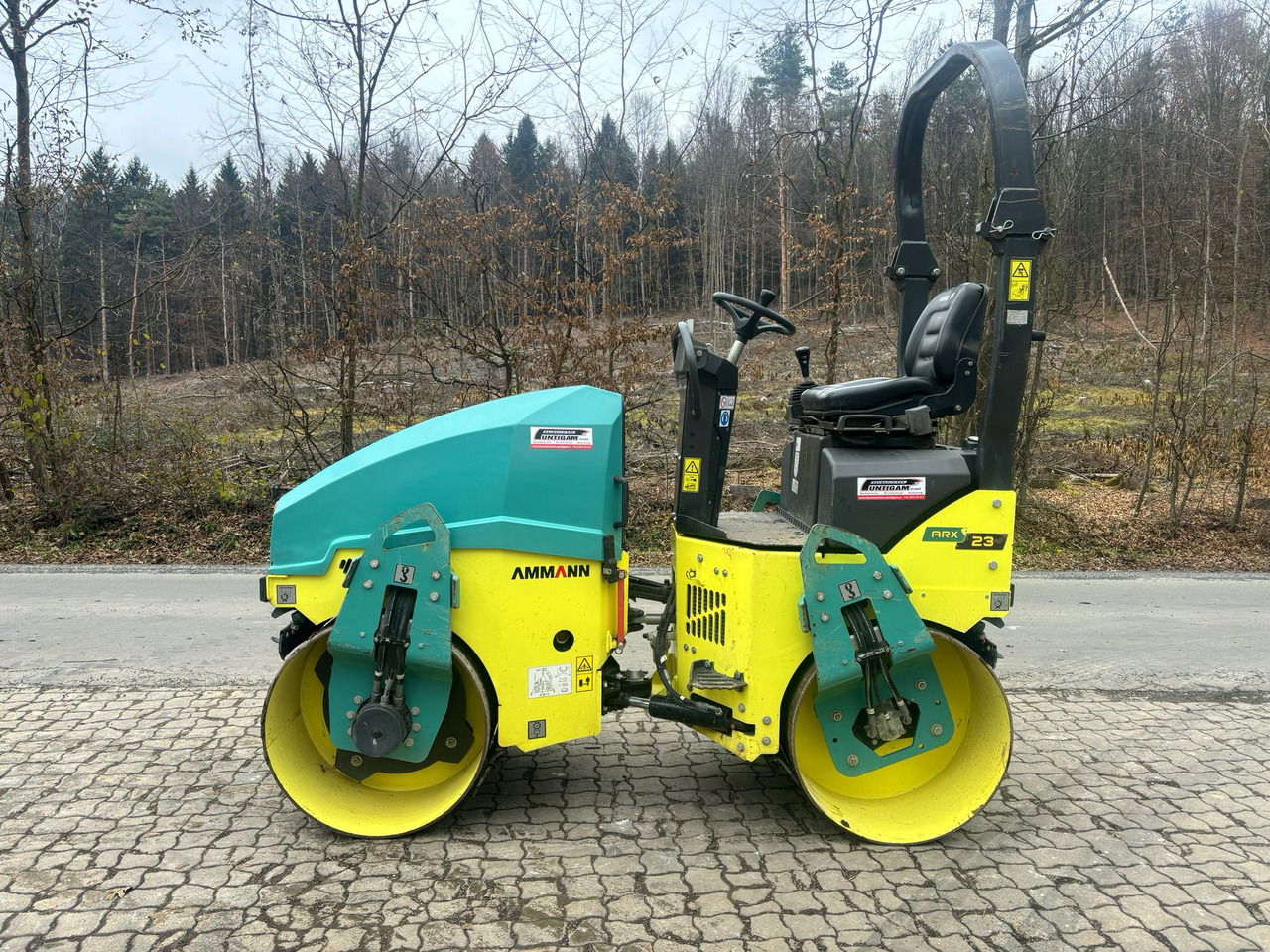 AMMANN ARX 23 - Apisonadora de asfalto: foto 1 AMMANN ARX 23 - Apisonadora de asfalto: foto 1