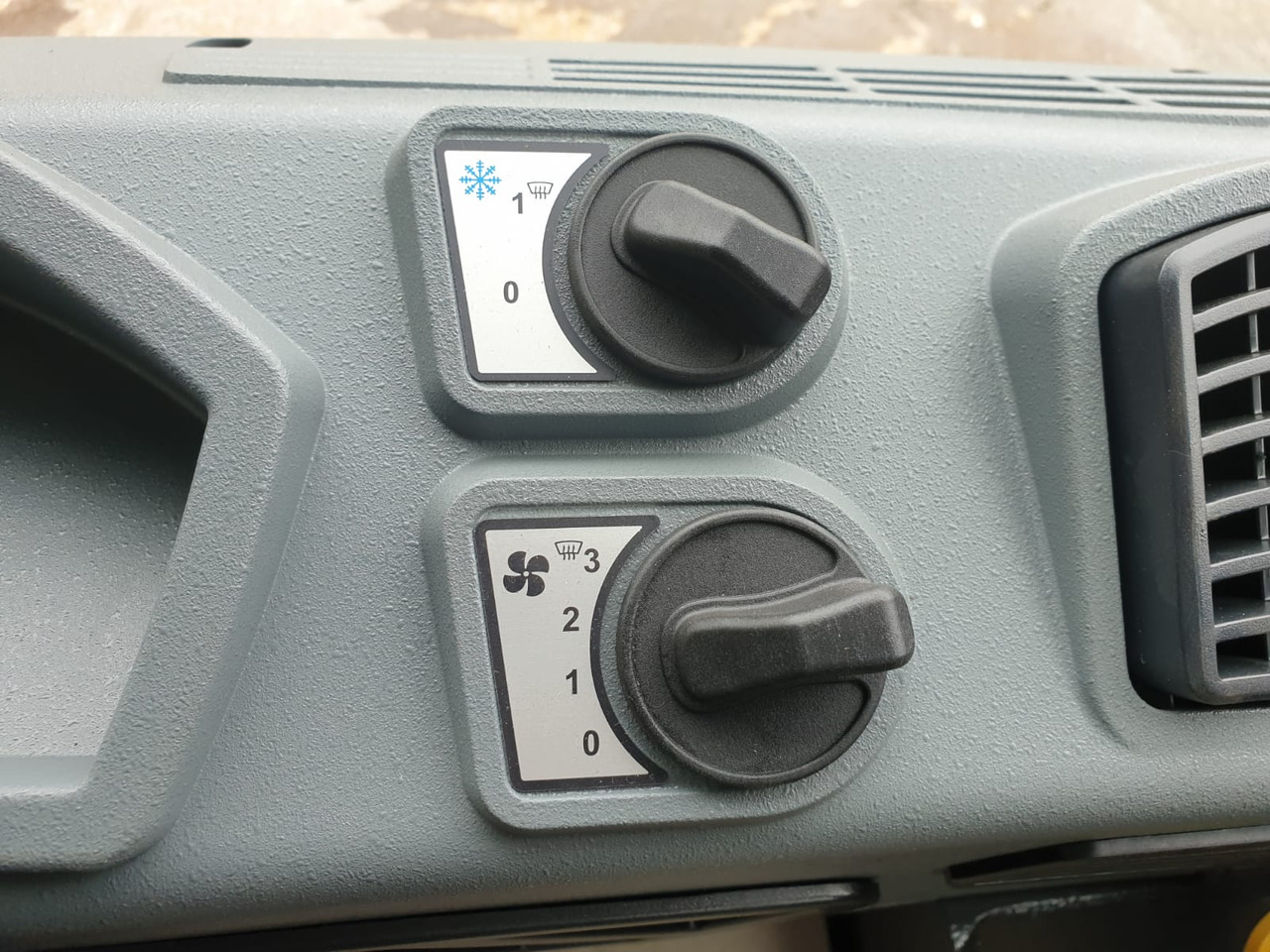 Apisonadora de asfalto BOMAG BW 177 D-5 PL: foto 19