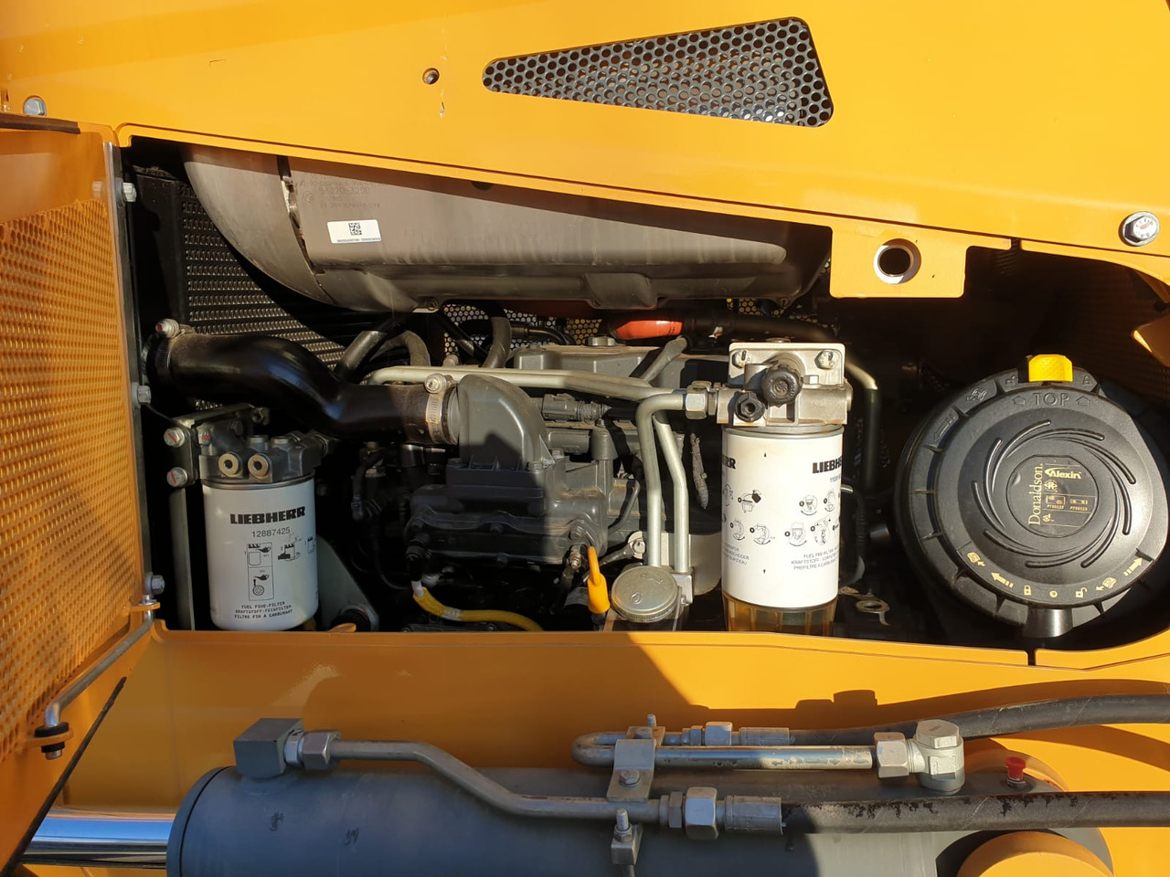 Bulldozer LIEBHERR PR 716 05 LGP: foto 11