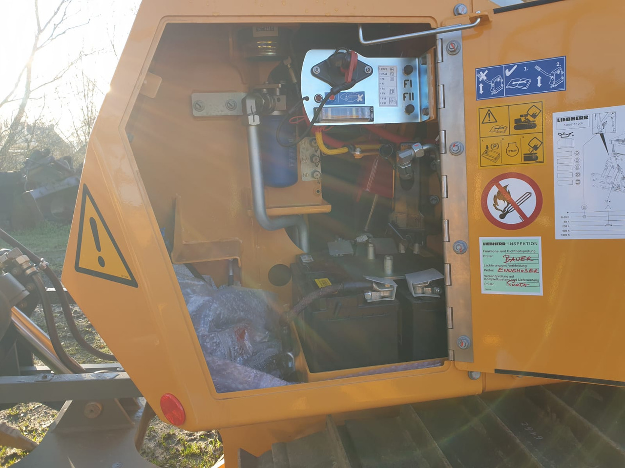 Bulldozer LIEBHERR PR 716 05 LGP: foto 13