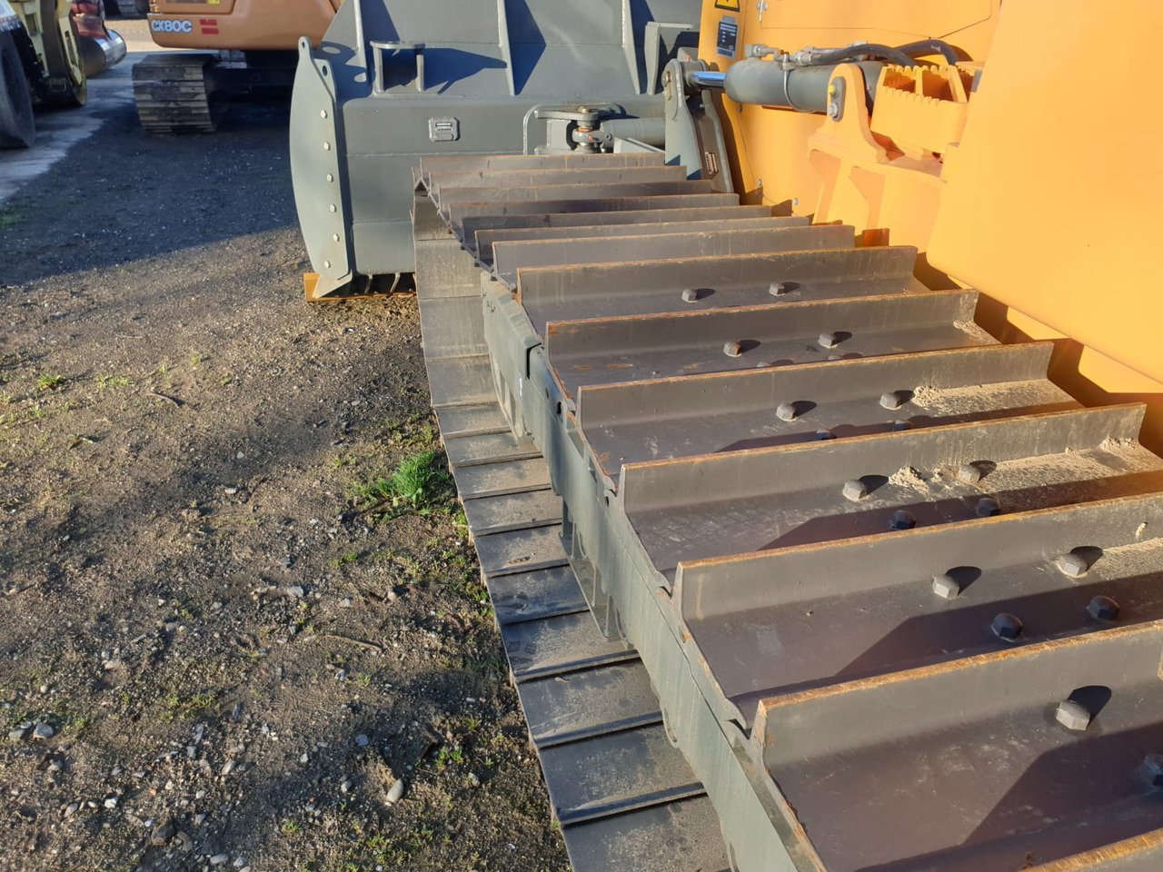 Bulldozer LIEBHERR PR 716 05 LGP: foto 8