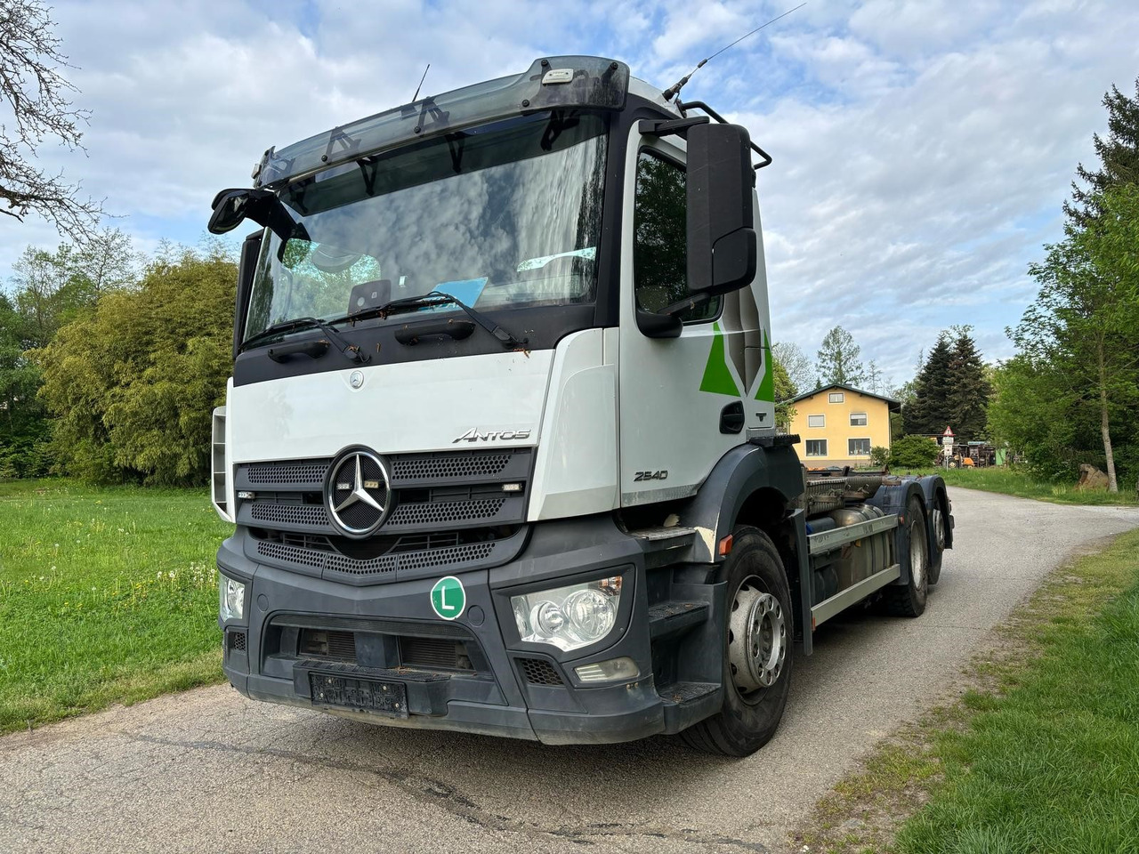 MERCEDES-BENZ Antos 2540 - Camión portacontenedor de cadenas: foto 4 MERCEDES-BENZ Antos 2540 - Camión portacontenedor de cadenas: foto 4