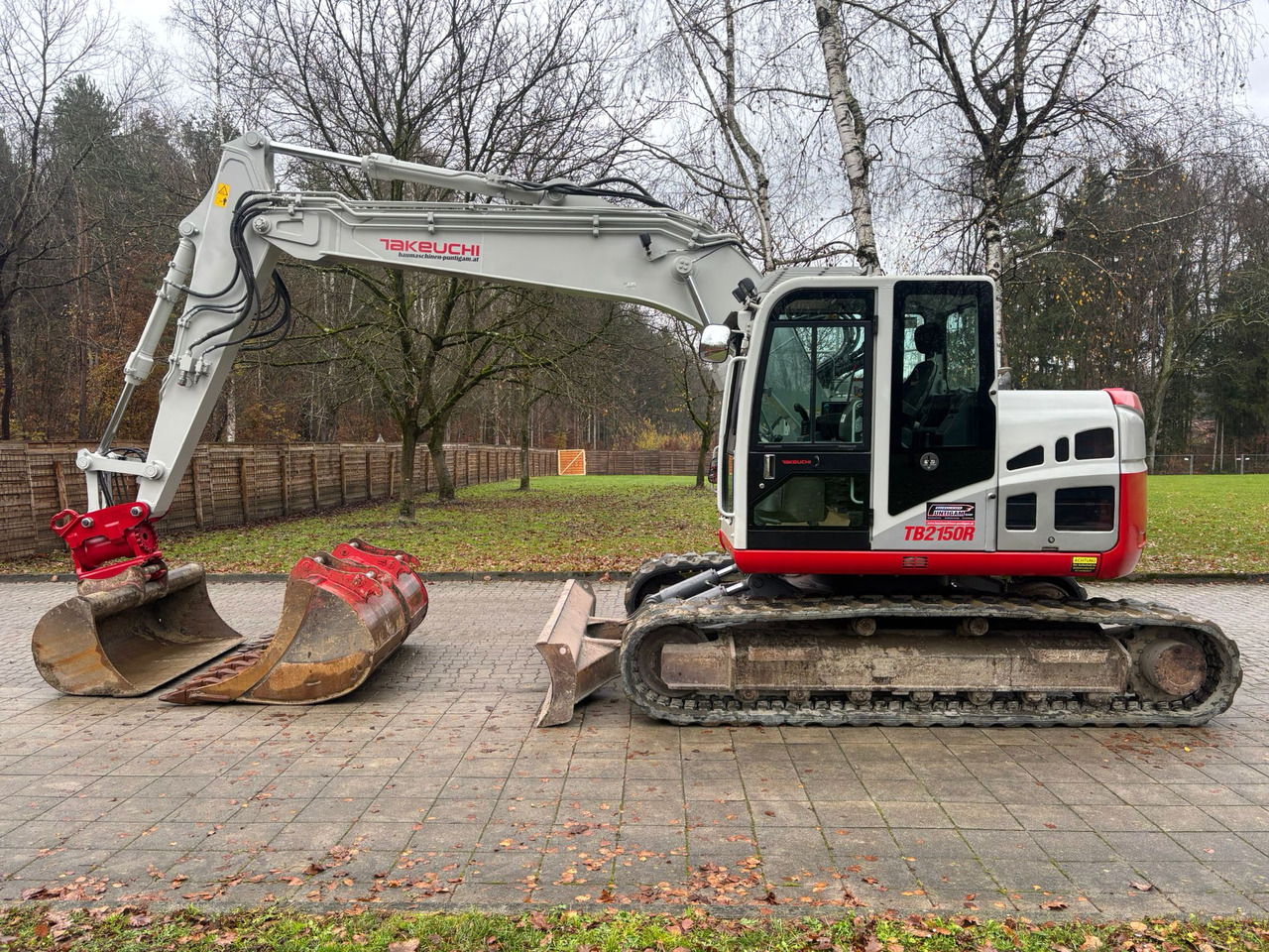 TAKEUCHI TB 2150 R - Excavadora de cadenas: foto 1 TAKEUCHI TB 2150 R - Excavadora de cadenas: foto 1