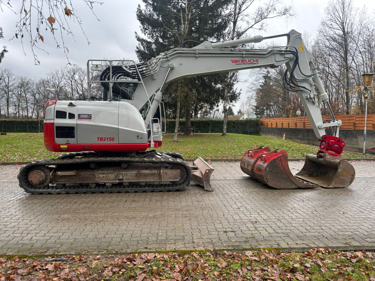 TAKEUCHI TB 2150 R - Excavadora de cadenas: foto 2 TAKEUCHI TB 2150 R - Excavadora de cadenas: foto 2