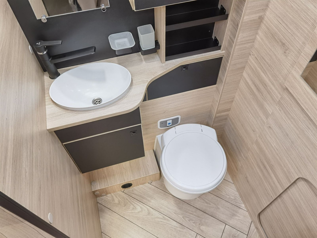 Autocaravana perfilada Chausson 640 ETAPE LINE /-2025- / XXL - HUBBETT & RAUMBAD: foto 16