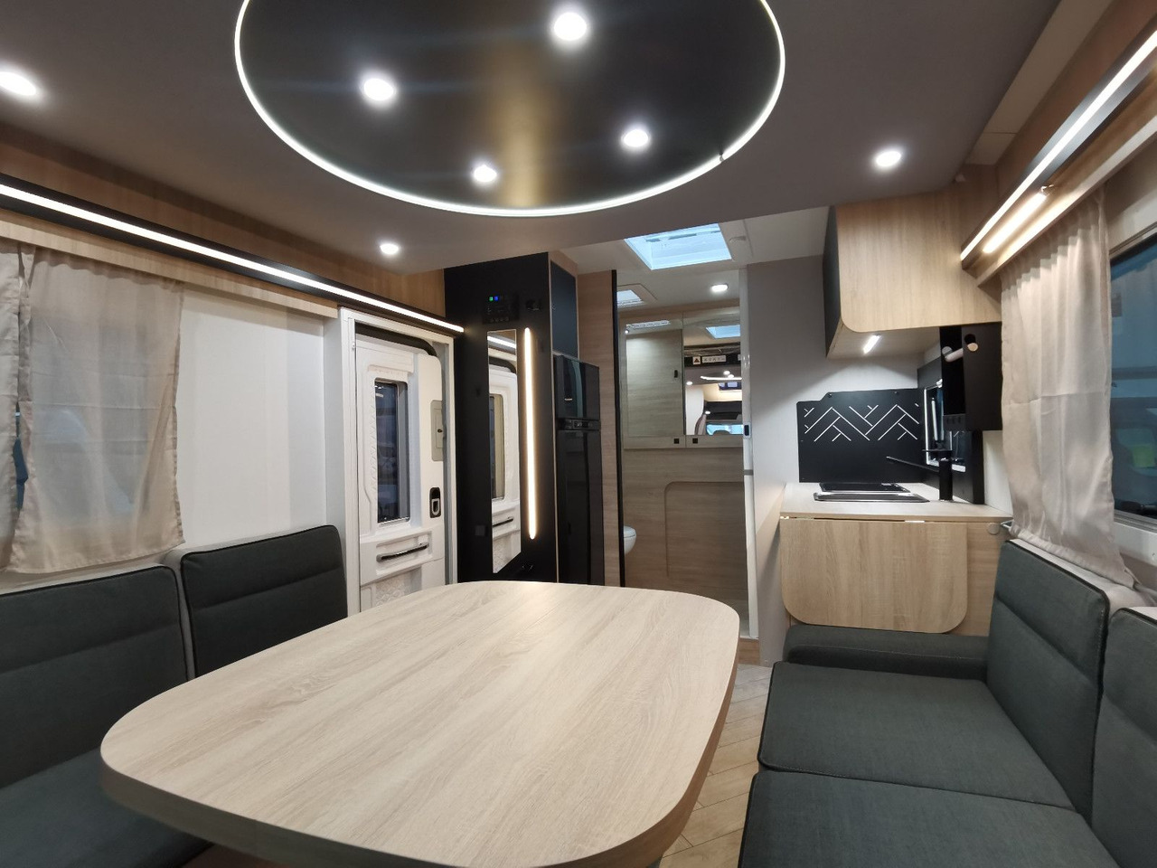 Autocaravana perfilada Chausson 640 TITANIUM / MOD.2026/XXL-HUBBETT/AHK/4.1T.: foto 7