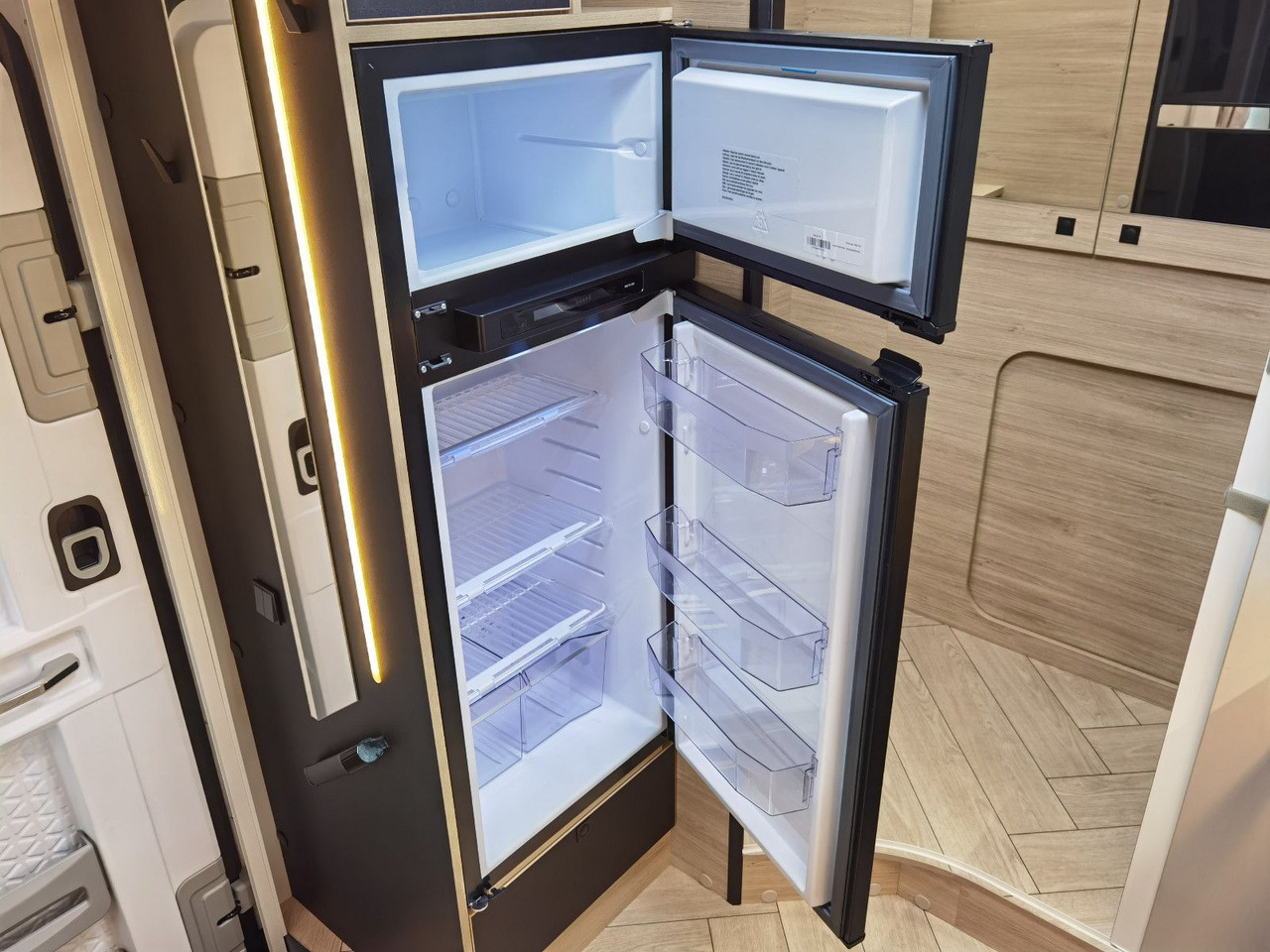 Autocaravana perfilada Chausson 640 TITANIUM / MODELL 2026 / 165PS /XXL-HUBBETT: foto 11
